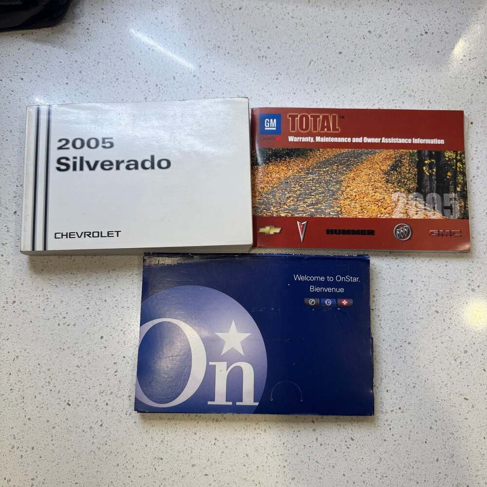 2005 Chevrolet Silverado Owner's Manual and GM Warranty Booklet Set